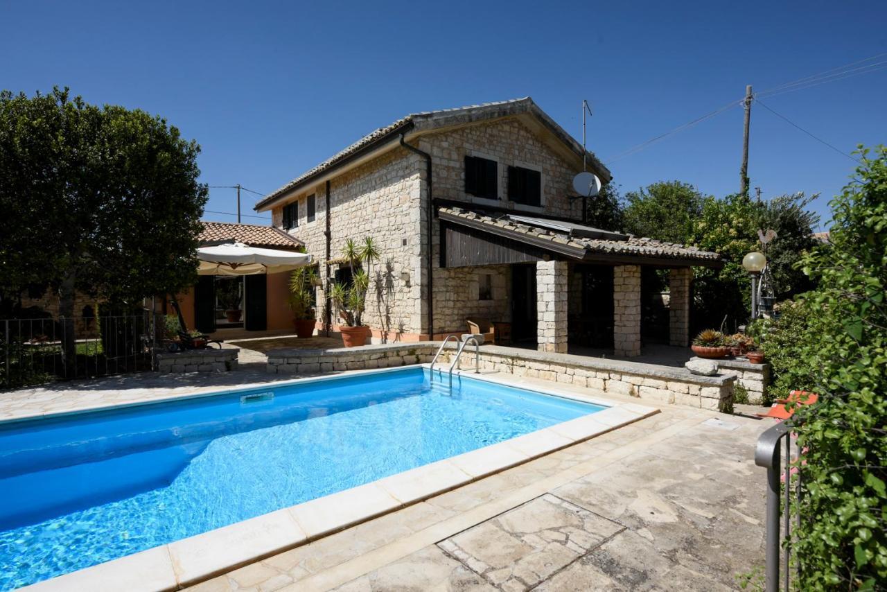 Villa Karrua House Modica Esterno foto